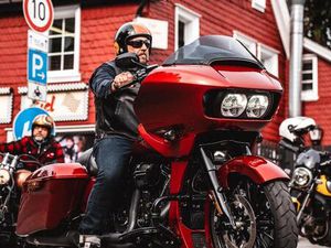 HARLEY DAVIDSON ROAD GLIDE SPECIAL