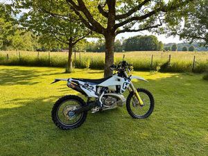 HUSQVARNA TE 250I ENDURO FMF REKLUSE