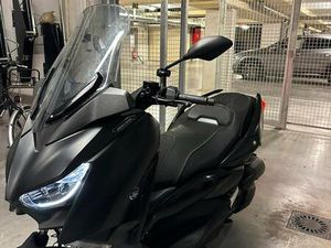 ② YAMAHA XMAX IRON MAX 125 CC