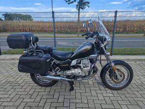 MOTO GUZZI NEVADA CLUB