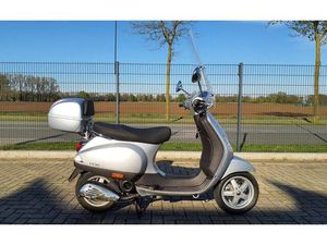 VESPA LX 50 2T