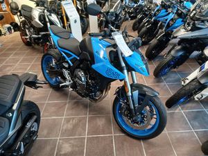 SUZUKI GSX-8S