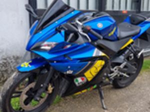 YZF R125
