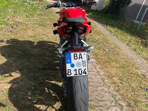 DUCATI STREETFIGHTER V4