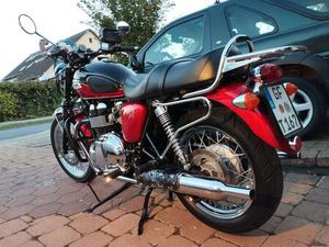TRIUMPH TOP GEPFLEGTE TRIUMPH BONNEVILLET100