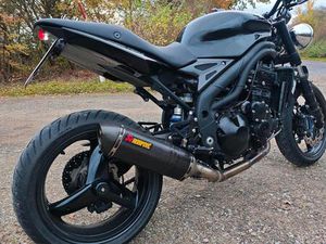 TRIUMPH SPEED TRIPLE 955I 1050 UMBAU UNIKAT