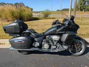 2018 YAMAHA STAR VENTURE GRANITE GRAY