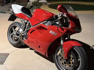 DUCATI 996 S