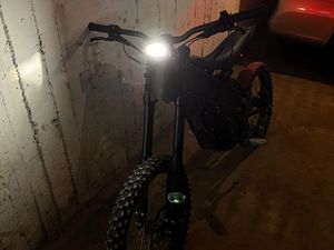 SURRON STORM BEE →