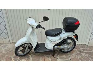 APRILIA SCARABEO 50 - 2011