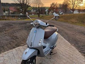 VESPA PRIMAVERA 50
