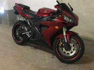 YAMAHA R1 NOVINHA RIO DE MOURO