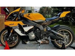 VENDO YAMAHA YZF R1 60TH ANNIVERSARY (2015 - 16) USATA A COMO (CODICE 9878628) - MOTO.IT