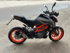 KTM DUKE 390 2021