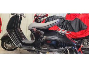 PIAGGIO VESPA 946 SONDERMODELL