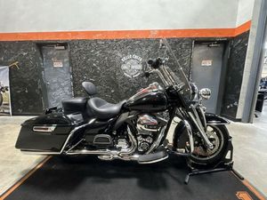 2016 HARLEY-DAVIDSON ROAD KING POLICE SPECIAL BLACK