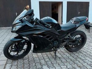 KAWASAKI NINJA 300 (ABS, TIEFERGELEGT, LIEFERBAR)