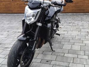 YAMAHA FZ1 1000 . 2008R. PLOCK