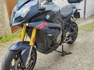 BMW S1000XR