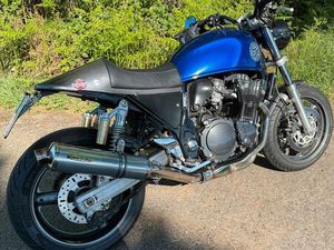 CAFE RACER GSX 750 AE