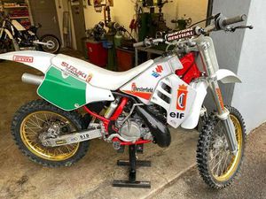 SUZUKI RM 250 2T OLDTIMER MOTOCROSS