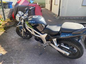 SUZUKI SV650