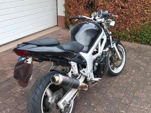 SUZUKI SV650S