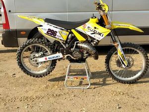 MOTO CROSS MOTORRAD SUZUKI RM 125