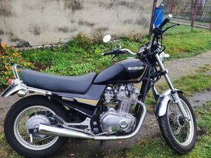 MOTOCYKL SUZUKI GR 650X CHOSZCZNO