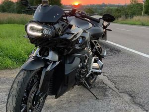 BMW MOTORRAD K1300R, SAPHIRSCHWARZ METALLIC,