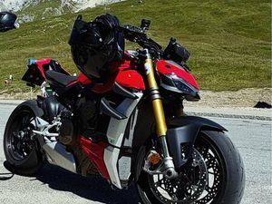 OCCASION DUCATI STREETFIGHTER V4 S
