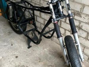 3 ½ YAMAHA XS 750 1T5 TEILWEISE ZERLEGTE CLASSIC BIKES/OLTIMER