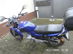 MOTORRAD YAMAHA YBR 125