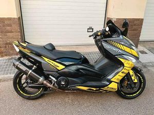 YAMAHA - TMAX