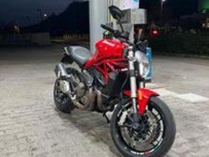 DUCATI MONSTER 821