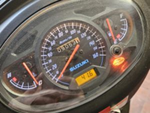 SCOOTER SUZUKI SIXTEEN 150
