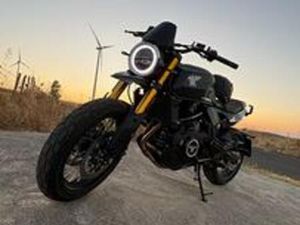 MOTO MORINI SEIEMMEZZO - 2025