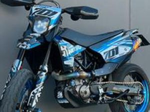 HUSQVARNA 701 SM (DEPOTENZIATA A LIBRETTO)