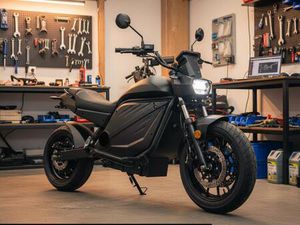 WINTERPREIS! CITYTWISTER 6.0 PRO E-CHOPPER / ELEKTROROLLER / MOTORROLLER / E-SCOOTER / ELEKTRO MOTORRAD • 5 000 W • 72 V 100AH AKKU • BIS 110 KM/H • CA. 100-130