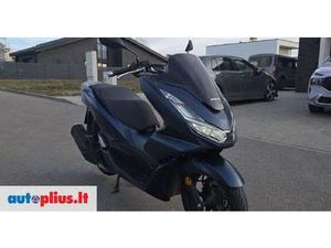 HONDA PCX 125 CC, SCOOTERS / MOPEDS