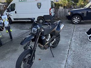 HUSQVARNA 701 SUPERMOTO CANTON ARGOVIE -