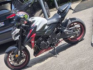 SUZUKI GSXS 750 INCIDENTATA CANTON TESSIN -