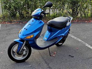KYMCO ZX 50 ROLLER AB PLATZ -