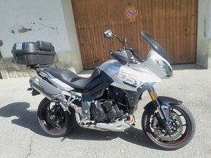 TRIUMPH TIGER SPORT 1050