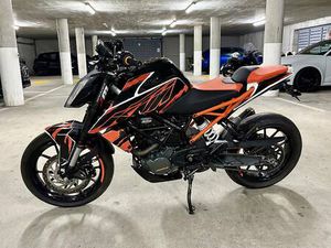 KTM DUKE 125
