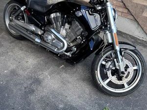 HARLEY-DAVIDSON V-ROD MUSCLE 2011