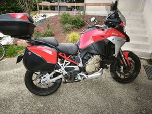 1200 V4 S RADAR TRAVEL