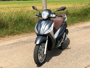 ② PIAGGIO MEDLEY 125 - 7500 KM