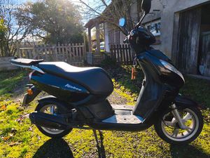 SCOOTER KISBEE 4T - BON ÉTAT