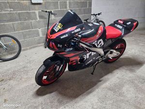 APRILIA RSV 1000